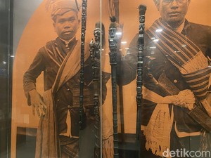 Tunggal Panaluan, Tongkat Sakral dalam Ritual Batak Kuno