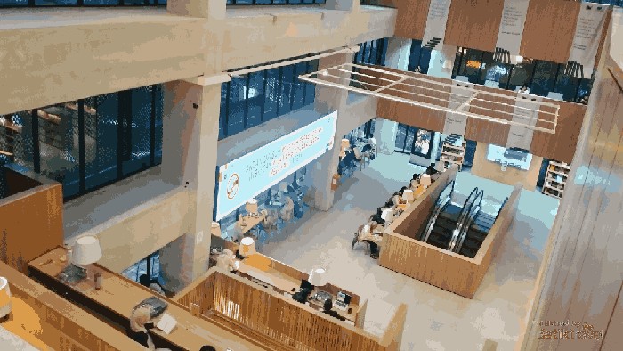 Perpustakaan Jadi Tempat Favorit untuk Bekerja