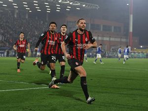 Klasemen Liga Italia: Milan Pepet Inter