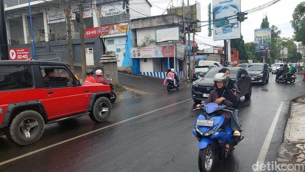 Arus lalin terkini di Lembang.