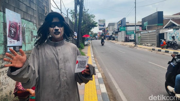 Melek Kemajuan Zaman ala Hantu di Lembang