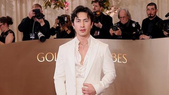 Namanya Naik Daun, Bintang 'Heated Rivalry' Bakal Jalan di Milan Fashion Week