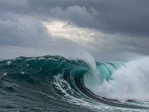 Gelombang Setinggi Gedung 11 Lantai Terdeteksi di Samudra Pasifik