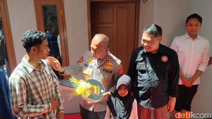 Kapolda Jabar Irjen Pol Rudi Setiawan resmikan rumah tinggal layak huni di Cianjur