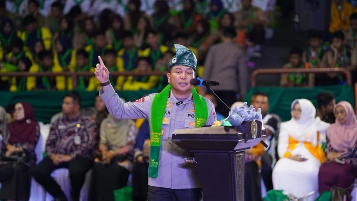 Kapolda Riau Ajak Gen-Z Tanam Pohon: Perubahan Besar Dimulai dari Aksi Kecil