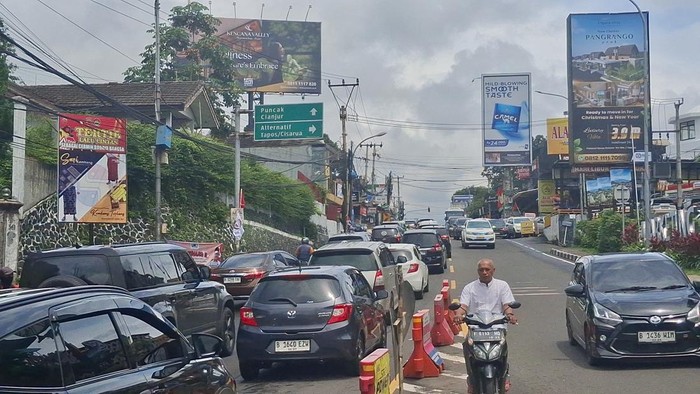 Long Weekend, 12 Ribu Kendaraan Mengarah Puncak Bogor Siang Ini