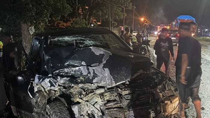 Kondisi mobil anggota DPRD Merangin, Muhammad Yani.