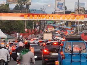 Hati-hati Melintas! Ini Titik Rawan Macet dan Longsor di Puncak Bogor