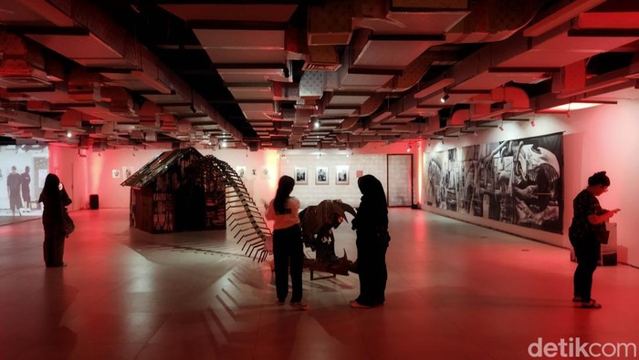 Solo exhibition Herzven bertajuk “Pinata” hadir di Nirmana Falatehan, Melawai, Jakarta Selatan, Jumat (16/1/2026).