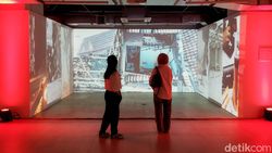 Pameran Pinata, Refleksi Kebakaran Rumah dalam Karya Herzven