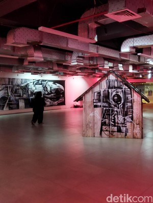 Pameran Pinata, Refleksi Kebakaran Rumah dalam Karya Herzven