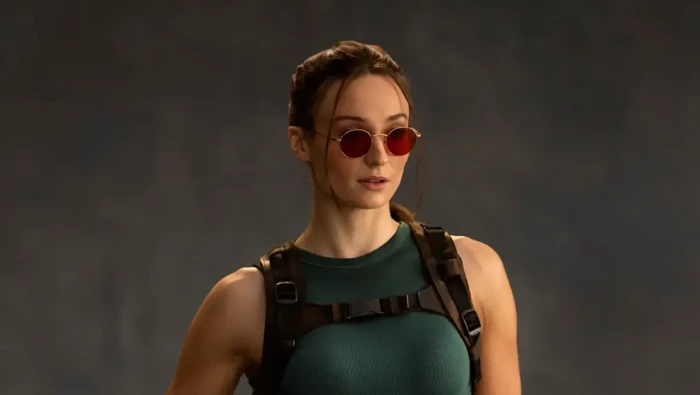 Penampilan Perdana Sophie Turner sebagai Lara Croft.