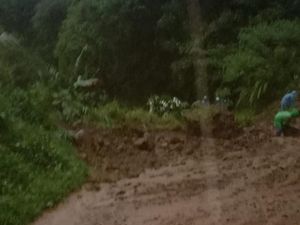 Hujan Deras Picu Longsor di Tabanan, Jalur Antosari-Pupuan Sempat Ditutup