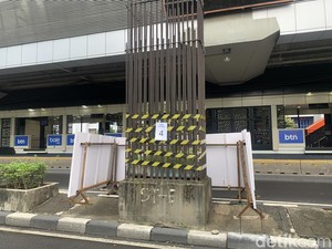 Warga Harap Pembongkaran Tiang Monorel di Rasuna Said Cepat Selesai