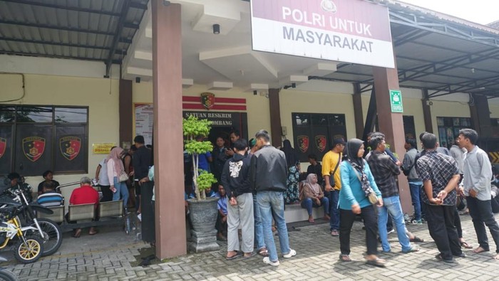Puluhan remaja diamankan polisi