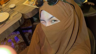 Sosok Wardatina Mawa yang Lepas Mimpi Jadi Polwan Gegara Nikah