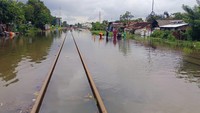 KAI Batalkan 23 Perjalanan Kereta Api Hari Ini Imbas Banjir Pekalongan