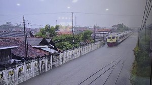 Terperangkap di Kereta  