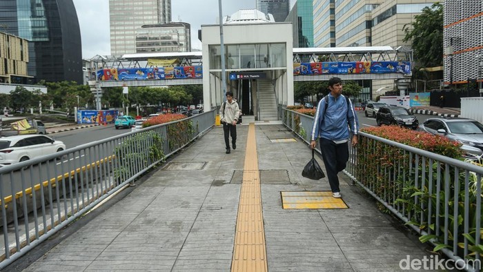 Gaji Ludes di Tengah Bulan? Ini Tips buat Kelas Menengah Kumpulin Dana Darurat