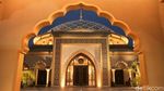 Kilau Arsitektur Islam di Masjid Al-Ikhlas PIK 2