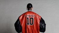 Balenciaga Gandeng NBA, Hadirkan Koleksi Sporty Bernuansa High Fashion