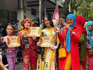 Fashion Show Retro Dadakan di Kota Kediri Buka Ruang Kreativitas Anak Muda