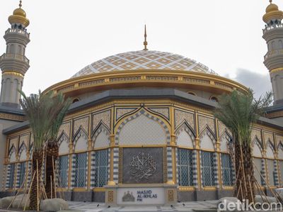 Masjid Al-Ikhlas Resmi Dibuka, Ikon Ibadah Baru di PIK 2