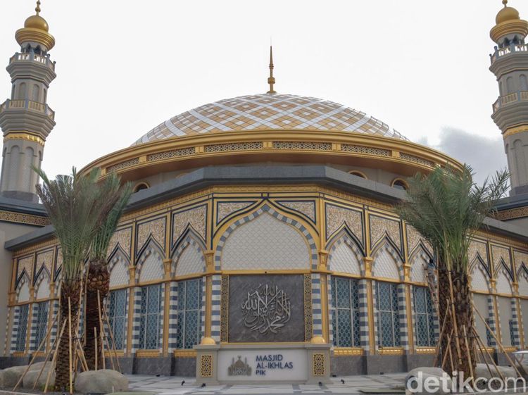Masjid Al-Ikhlas Resmi Dibuka, Ikon Ibadah Baru di PIK 2