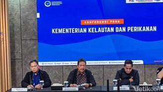 Trenggono Ungkap 3 Pegawai KKP Ada di Pesawat ATR yang Hilang Kontak