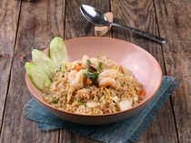 Sejarah Nasi Goreng hingga Menjadi Makanan Khas Indonesia yang Mendunia