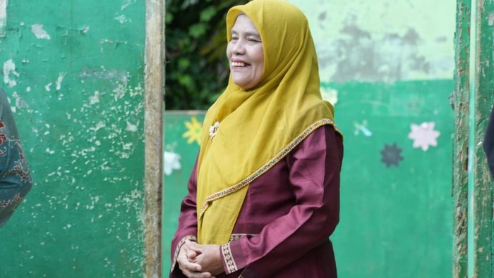 Kisah Nur, Relakan 7.500 Meter Tanah Pribadi Demi Sekolah Terdampak Bencana