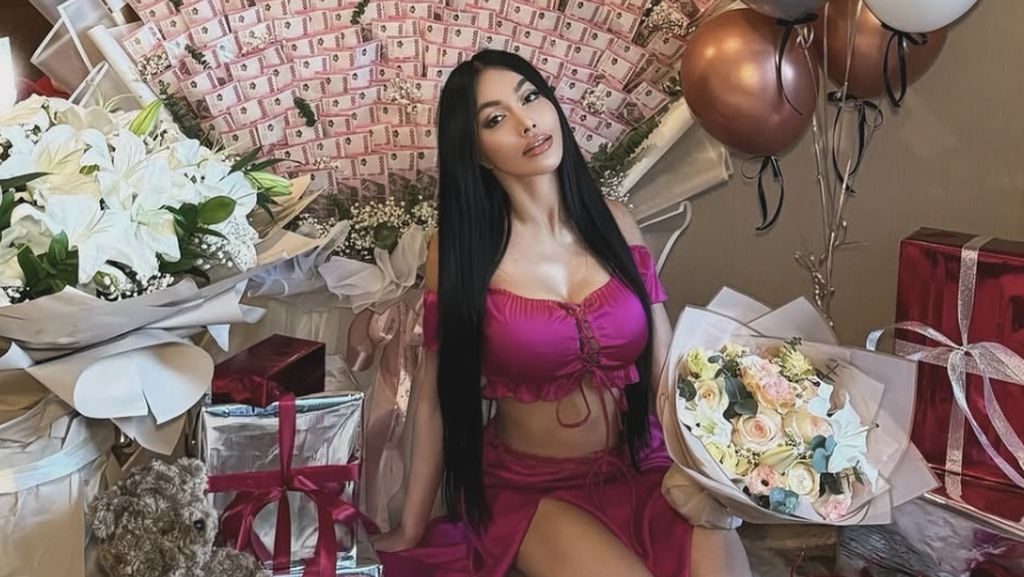 Denada Mulai Gak Mau Jadi Pengecut Akui Ressa Anak Usai Ibu Meninggal