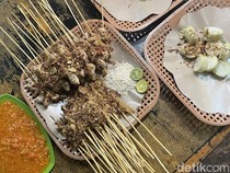Dari Gerobak ke 11 Cabang, Sate Taichan Mampang Kini Laku 5.000 Tusuk