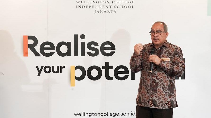 Wellington College Independent School Jakarta (WCIJ) mengumumkan penunjukan Suryopratomo sebagai Pembina Yayasan dalam acara diskusi di Jakarta.