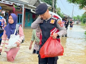 Sejumlah Wilayah di Karawang Banjir Imbas Hujan Deras-Luapan Sungai
