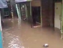 Video Banjir Merendam Kawasan Kebon Pala Jaktim Pagi Ini