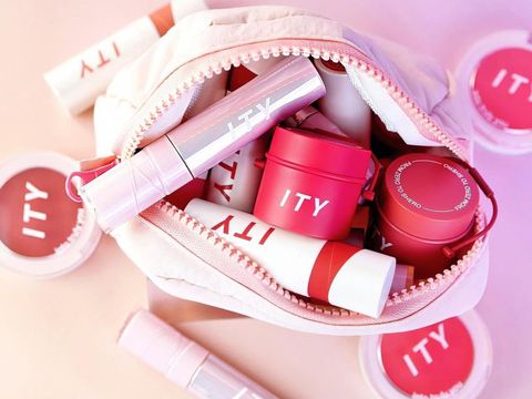 Brand Makeup China yang Populer