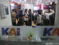 Cuaca Buruk Ganggu Jalur Kereta di Jawa, Puluhan Perjalanan Dibatalkan