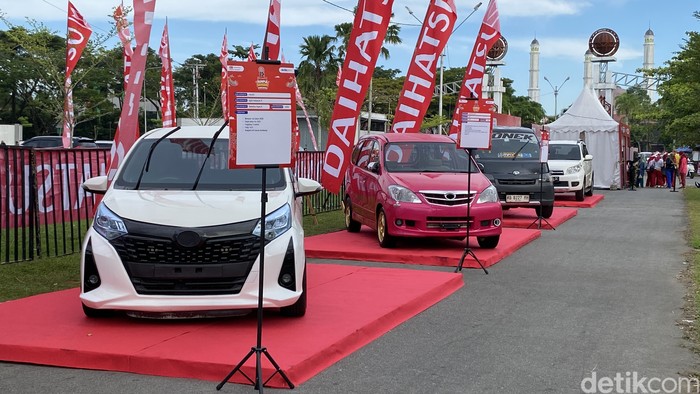 Deretan Mobil Modifikasi Ramaikan Daihatsu Kumpul Sahabat Pontianak