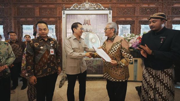 Fadli Zon Tunjuk Tedjowulan Jadi Pelaksana Keraton Solo