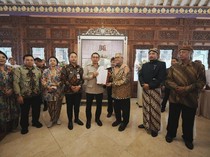 Fadli Zon Serahkan SK buat Tedjowulan, Keraton Solo Bergejolak