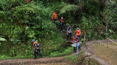 Hari Kedua Pencarian ATR 42-500 di Bantimurung, Ratusan Personel Dikerahkan