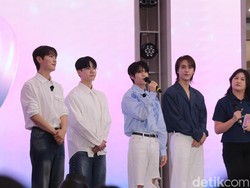 HIGHLIGHT Makan Nasi Padang sebelum Konser Malam Minggu di PIK 2