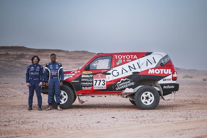 Dua Pebalap Indonesia Cetak Sejarah di Balapan Ekstrem Reli Dakar