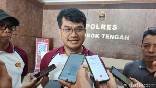 Kasat Reskrim Polres Lombok Tengah, AKP Punguan Hutahaean, saat ditemui awak media.
Foto: (Edi Suryansyah/detikBali)