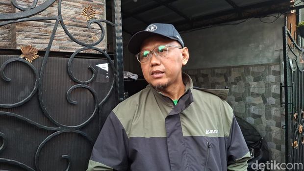 Ketua RT6, Kelurahan Cikaret, Bogor, Ari Fakhrizal, menyebut Ferry Irawan pegawai KKP yang menjadi korban pesawat ATR 42-500 merupakan warganya. (M Sholihin/detikcom)