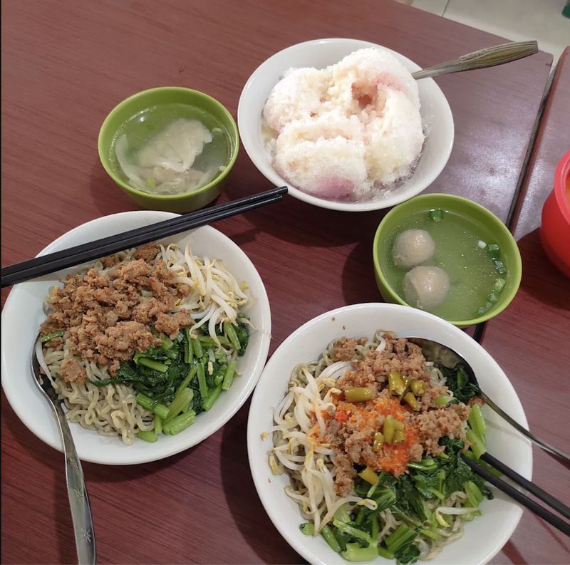 Kuliner di Harapan Indah Bekasi