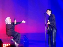 Video: Perasaan Lucky Fans Dinyanyiin Lullaboy di Panggung HUG K-Pop