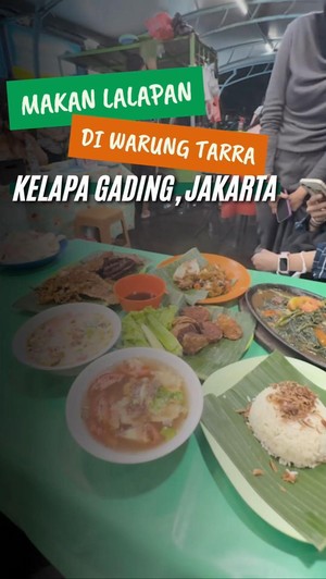 Video Menyantap Lalapan sampai Kalap, Sambal-Nasi Uduknya Juara!