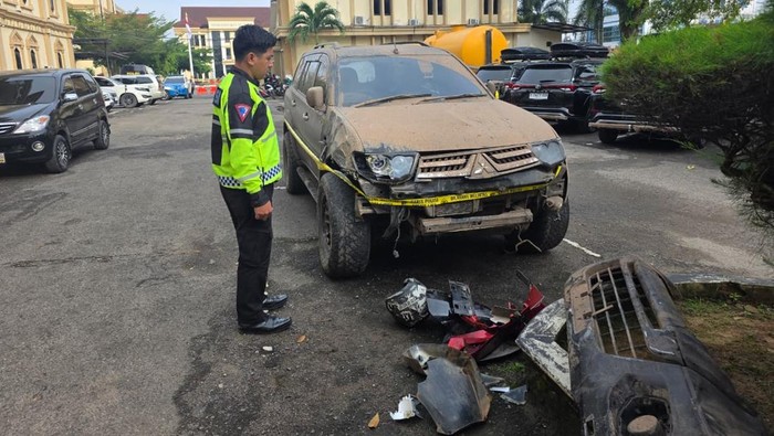 Pajero Tabrak Lari 6 Motor dan Pagar Mapolda Jambi, Sopir Positif Narkoba